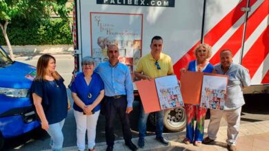 Festival-de-Teatro-de-Molina-2022-Presentación-vehículos-empresas-con-publicidad-festival-Foto1