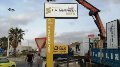 Oficina-Empresas-Molina-Mejoras-en-áreas-empresariales-Instalación-monolistos-indicativos-en-La-Serreta-Foto