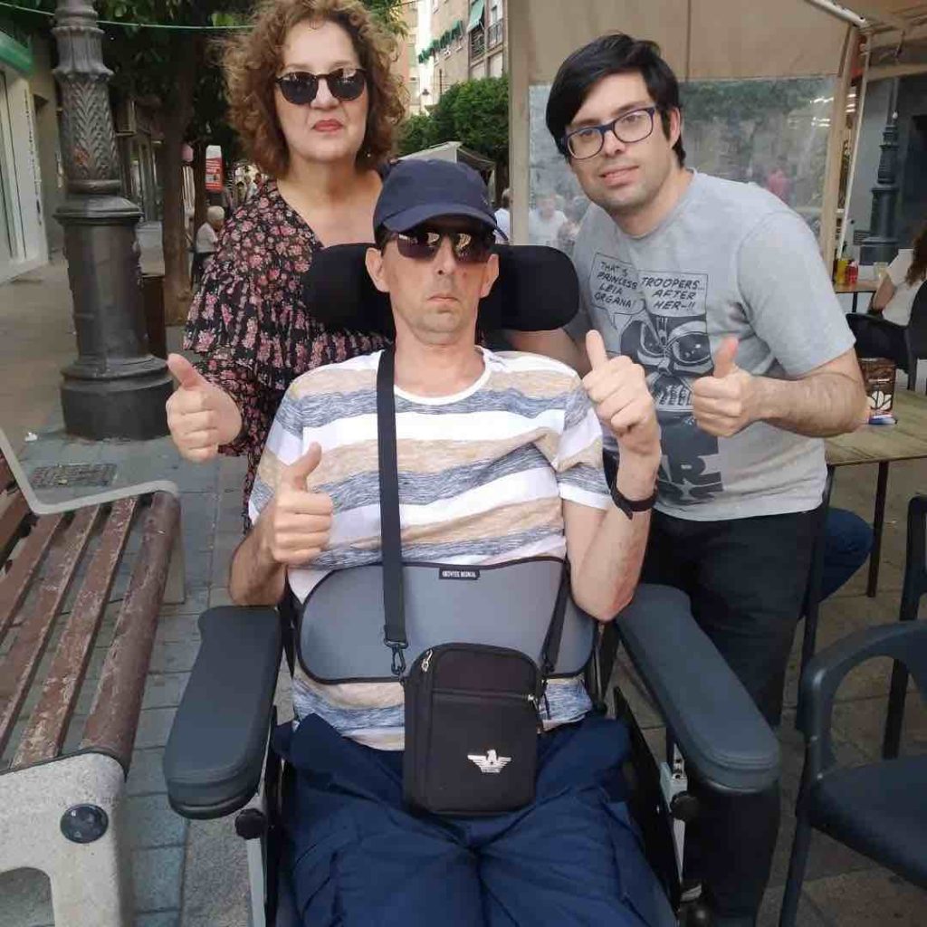 Dani con ale y merce