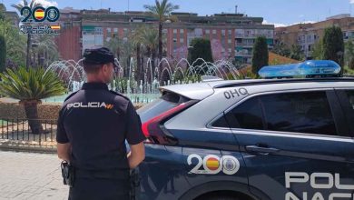 foto-Policia-Nacional_Molina-de-Sgura_coche_parque-compania