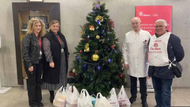 Ribera Hospital de Molina donación alimentos Navidad Cáritas(1)