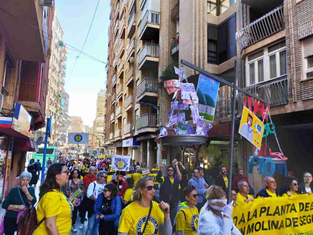 manifestacion contra biogas caminando se ve mucho esta poner.PORTADAjpeg