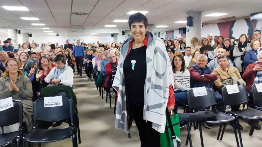 NIEVES CONCOSRINA PERIODISTA BIBLIOTECA PORTADA