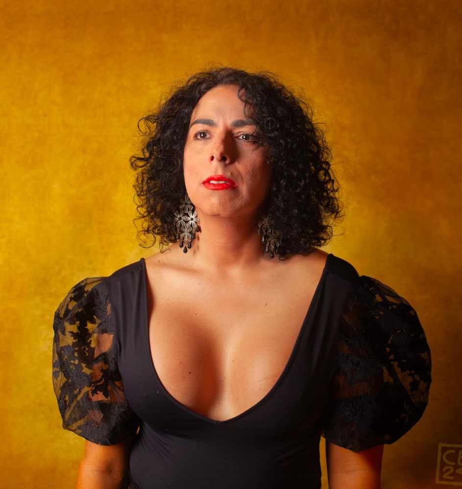 Foto chica Exposición Carlos Escolástico