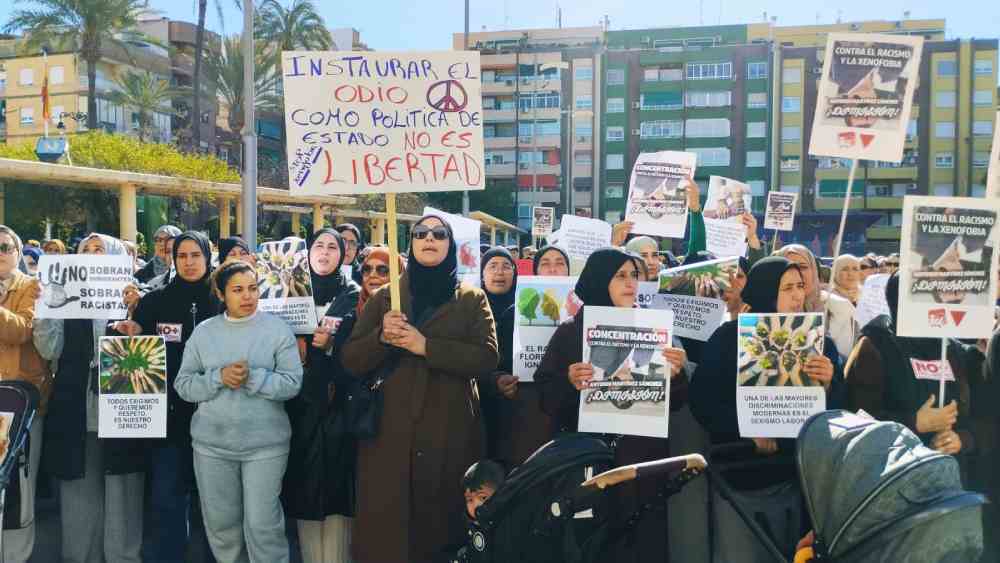manifestacion vox vista mas mujeres musulmanas