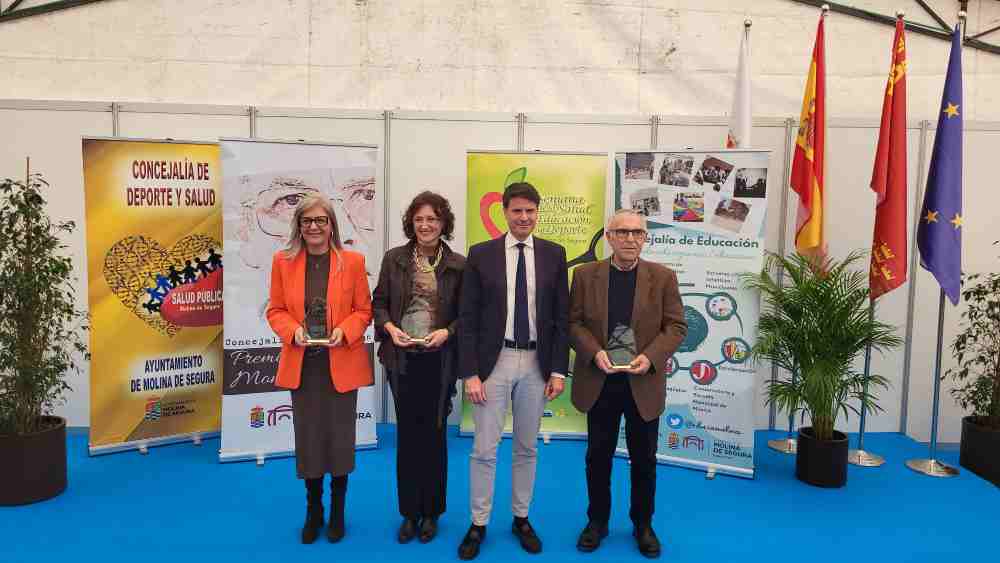 Premio Educación 'Gaspar Mondéjar' 2025-Molina-Acto de entrega-Foto con galardonados(1)