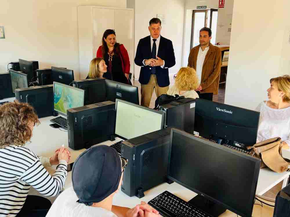 Curso gratuito 'Yo Conecto' Foto 2(1)