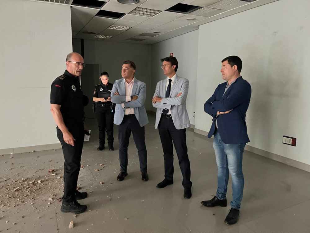 Policía Local-Molina-Comisaría Distrito Centro-Visita a local destinado a comisaría-Foto1(1)