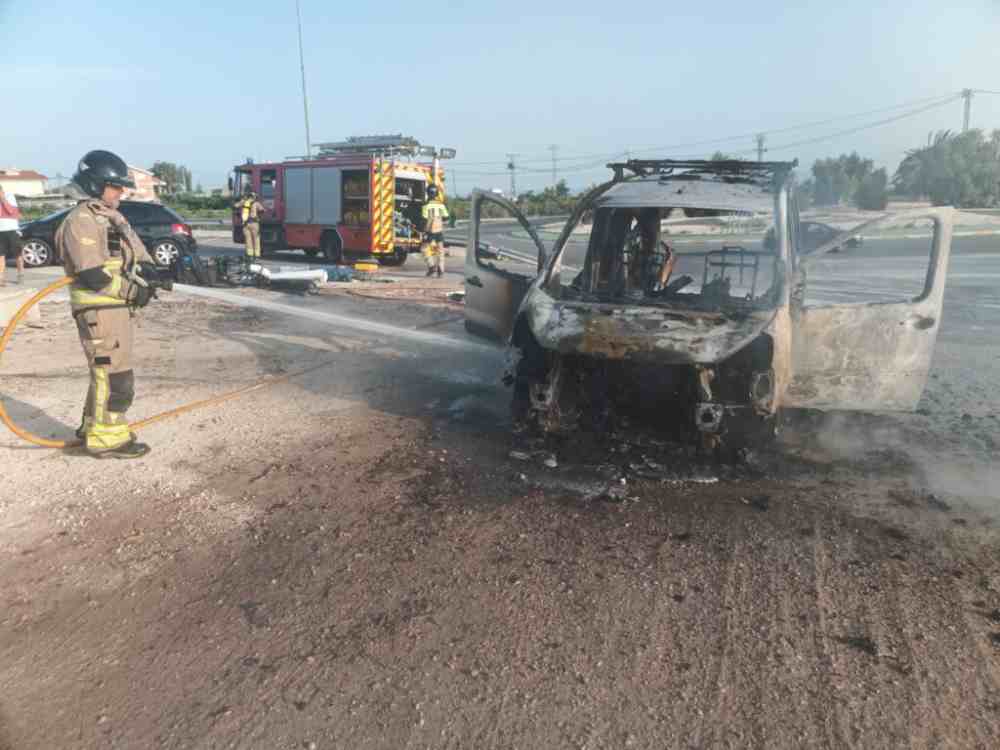 Foto incendio coche 3ElEmpalme3-1024x768