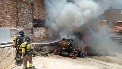 bomberos apagando coche incendiado en molina-2025-06-25-at-14.27.41