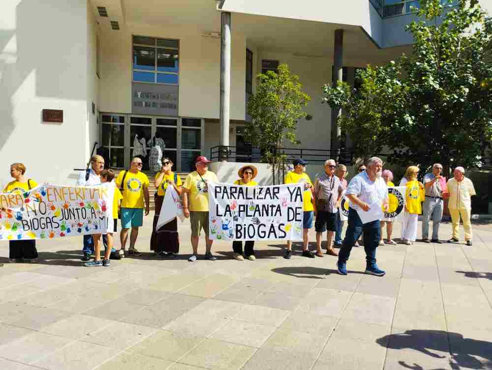 stop biogas gente frente ayuntamiento
