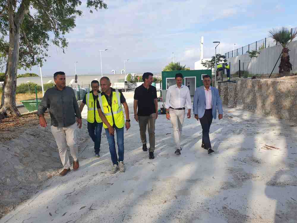 REMO-Proyecto mejora accesos y seguridad recinto-Visita del alcalde fin de obras-Foto2(1)