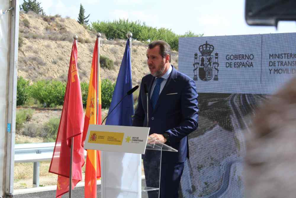 ministro gobierno inauguracion arco del noroeste