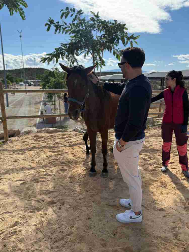 Miguel Ángel, Alba y Cayetana