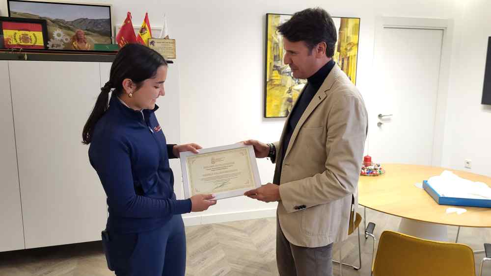 Deporte-Molina-Recepción a la jugadora de golf Daniela Gallego Meseguer-Foto3(1)