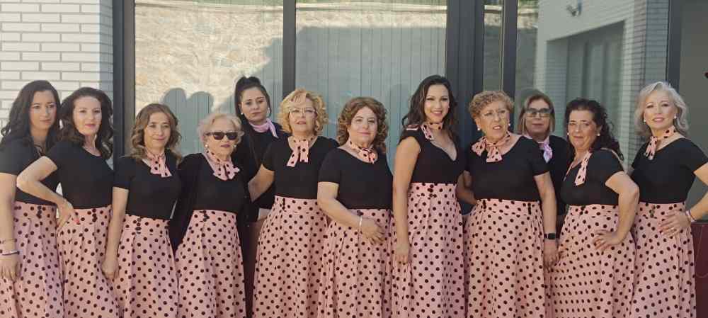 grupo baile barrio san miguel las mujeres