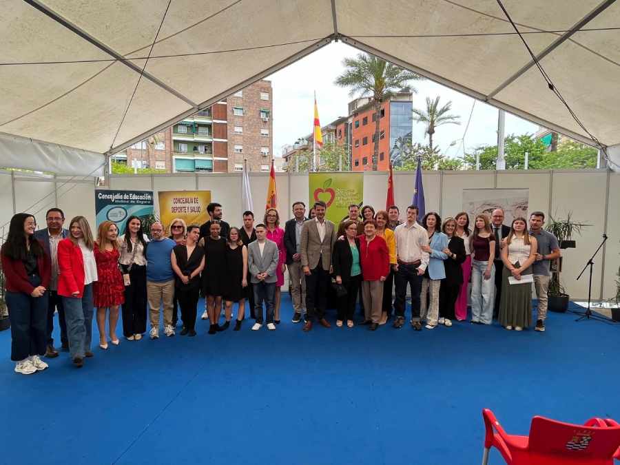 Premio Educación 'Gaspar Mondéjar' 2026-Molina-Acto de entrega-Foto1 con premiados (1)