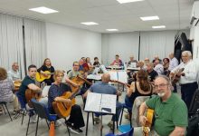 PORTADA GRUPO COMPLETO DE GUITARRA ENSAYANDO