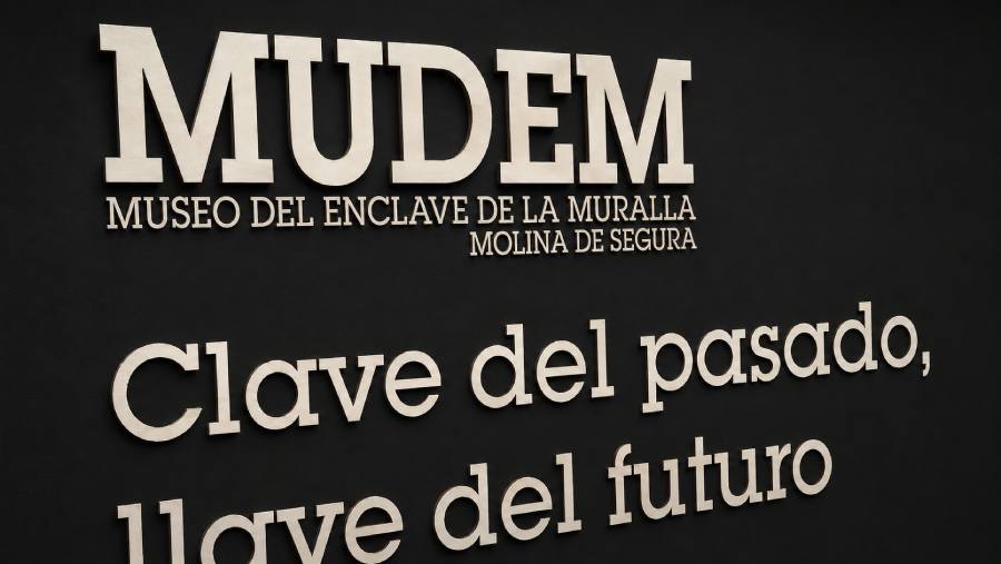 cartel mudem con frase