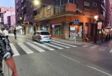 foto portada de noche paso peatonal inteligente