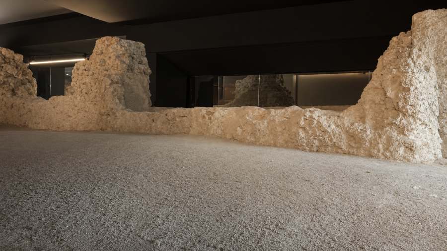 muralla parte con luz mudem