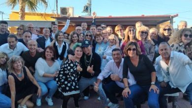 LOS DOS GRUPOS JUNTOS EN LA CALLE BAILE SAN MIGUEL