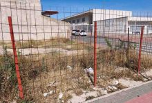 Solar con maleza y residuos en Molina de Segura. Foto: PSOE de Molina.