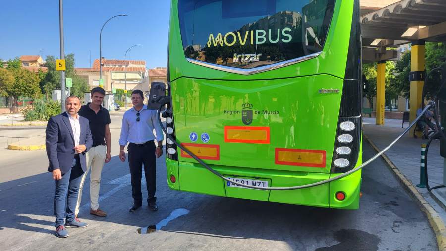Movilidad-Molina-Puntos recarga para autobuses eléctricos-Foto3 (1)