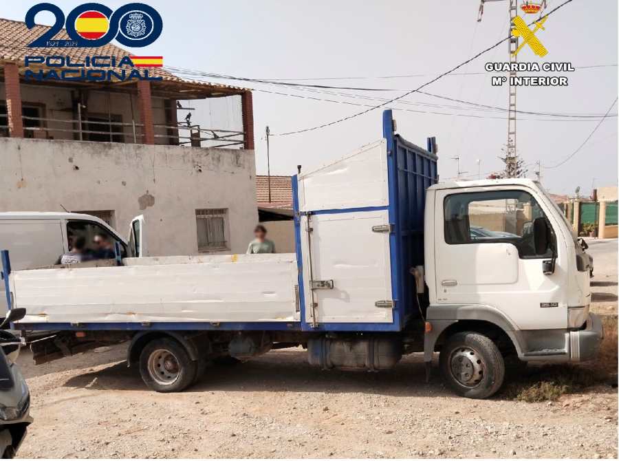 CAMIÓN DE ESTAFA POLICÍA NNACIONAL (1)