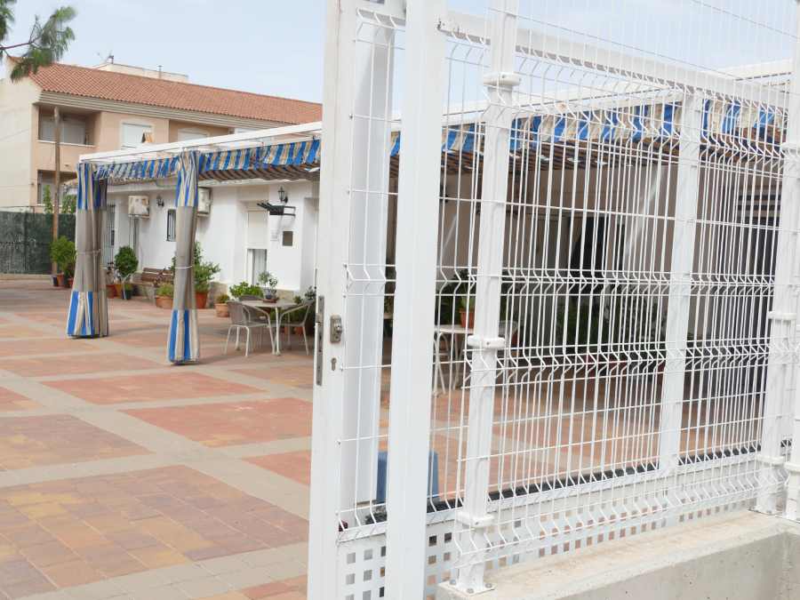 Entrada Escuelas Blancas PSOE_ (1)