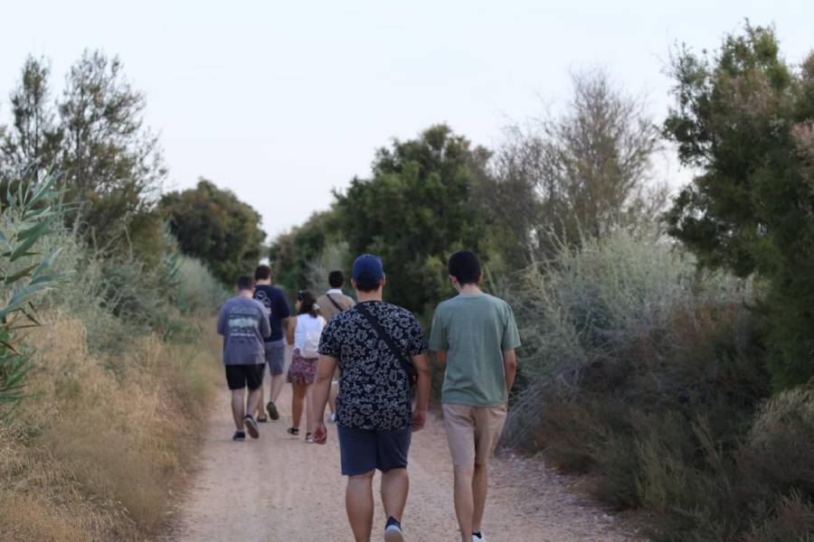 afesmo_jovenes_caminando