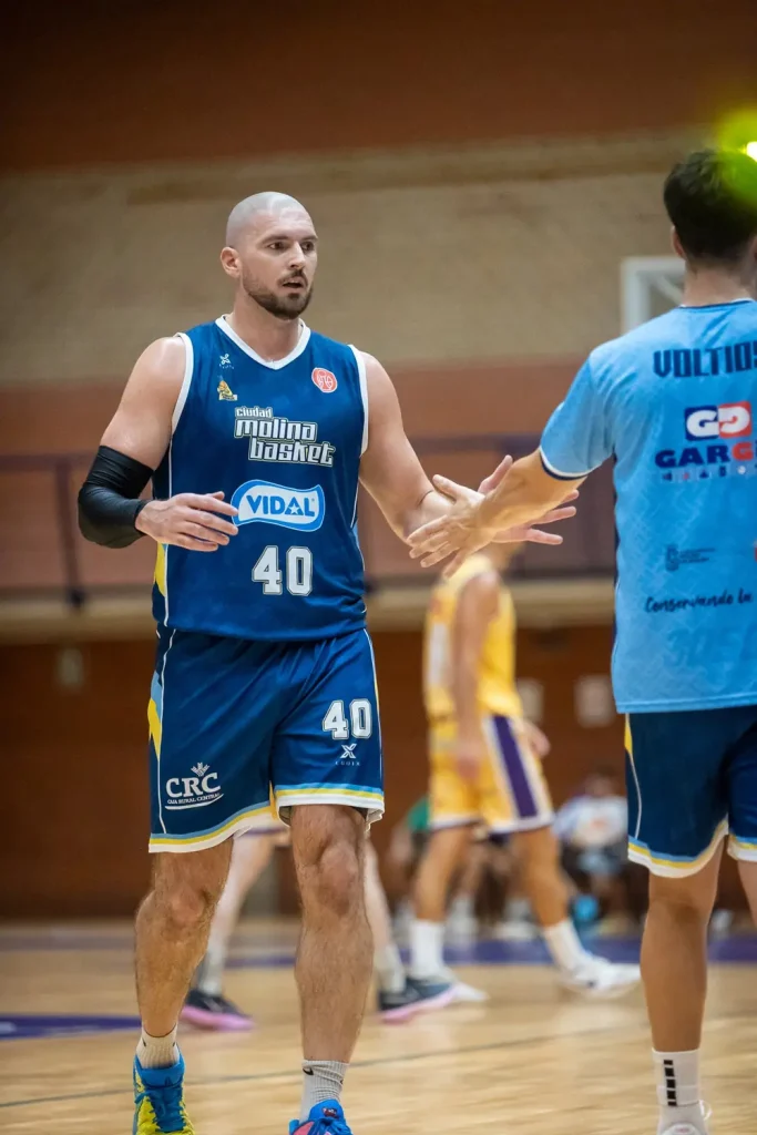 Méndez, jugador del Ciudad Molina Basket, durante la semifinal de la Copa Federación.