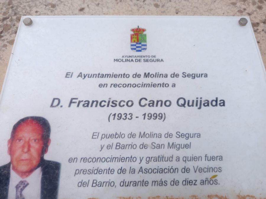 Foto 15 Placa Francisco Cano