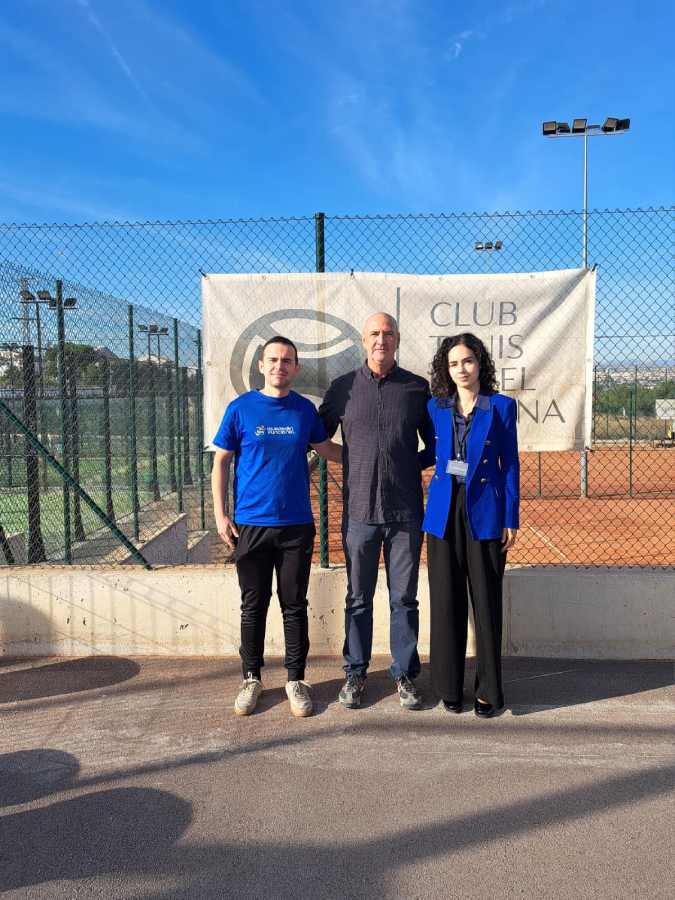 Foto encuentro padel Fundación Centauro Quirón