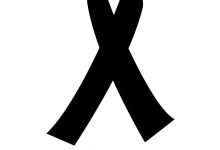 Lazo negro de pésame con escudo Ayto. Molina-Foto (1)