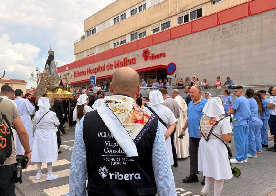 Ribera Hopsital de Molina recibe visita Virgen de la Fuensanta